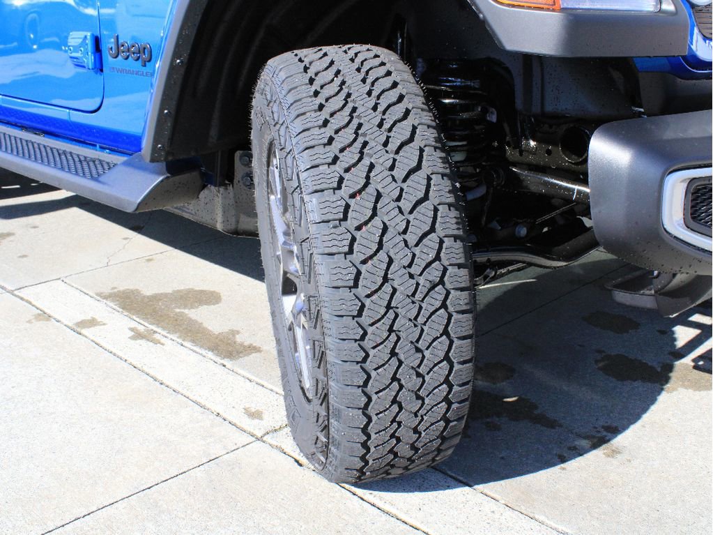 New 2026 Jeep Wrangler Sahara AWD/4WD image 37