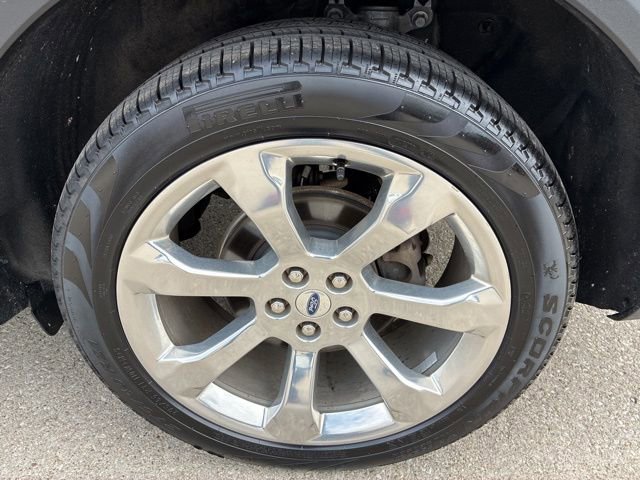 Used 2020 Ford Explorer Platinum w/ Premium Technology Package AWD/4WD image 13