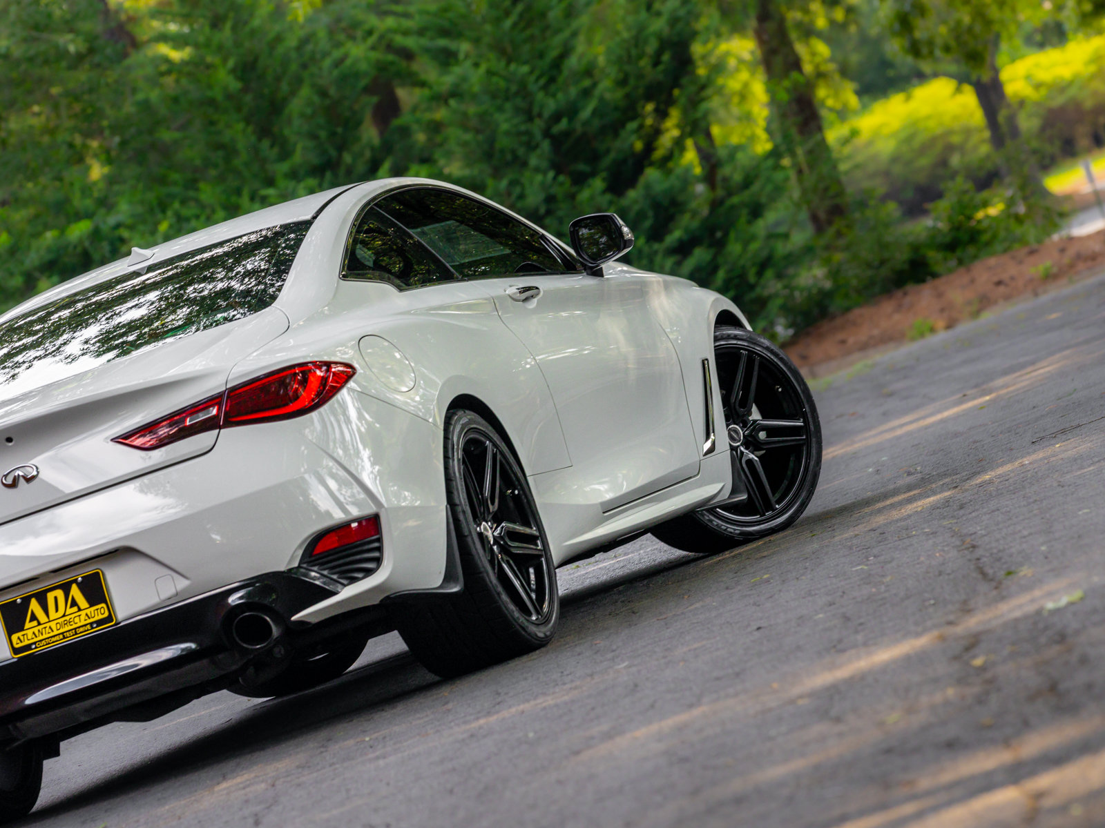 Used 2017 INFINITI Q60 3.0t w/ Premium Plus Package 3.0T RWD image 30