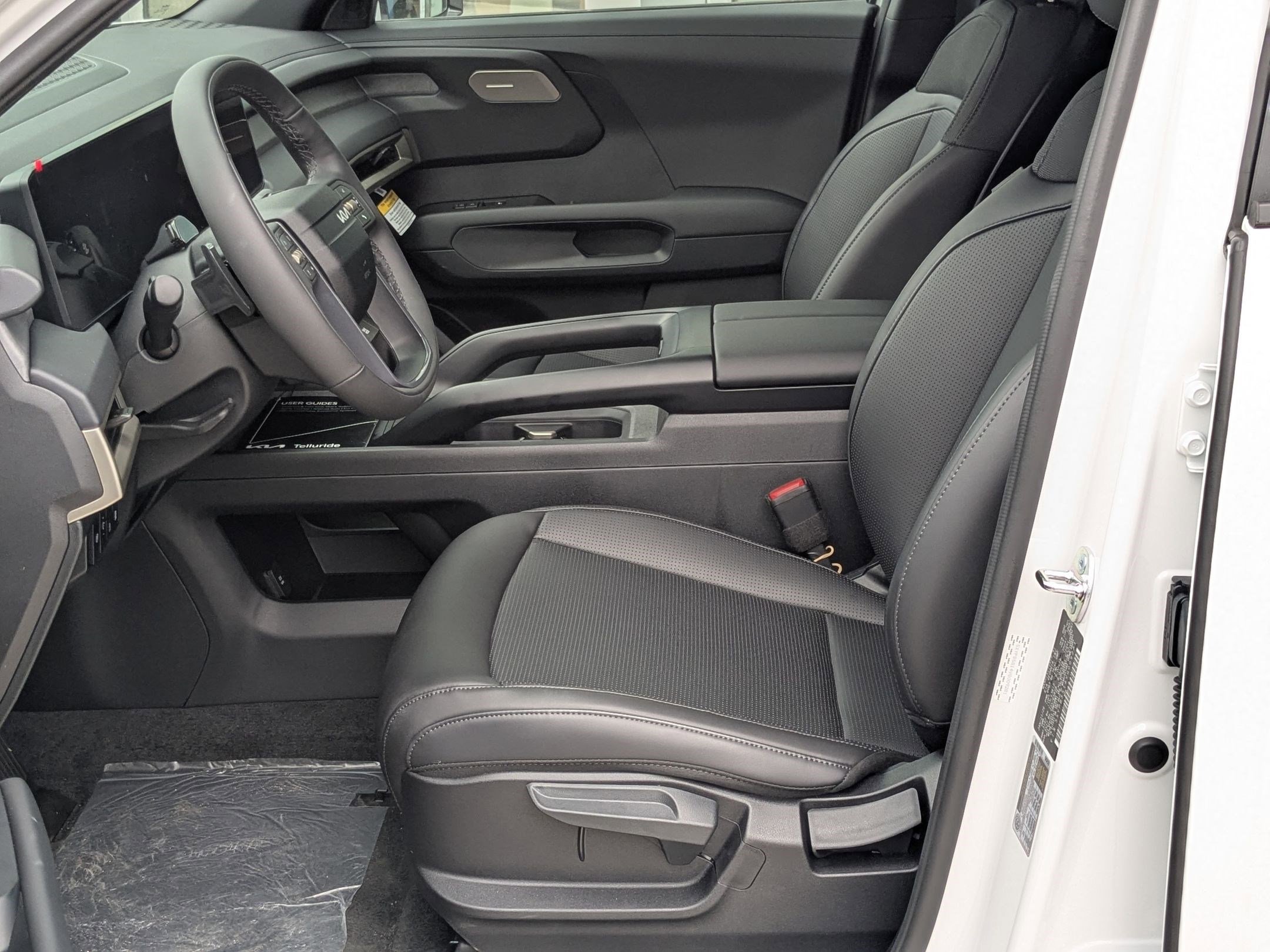 New 2027 Kia Telluride LX FWD image 9
