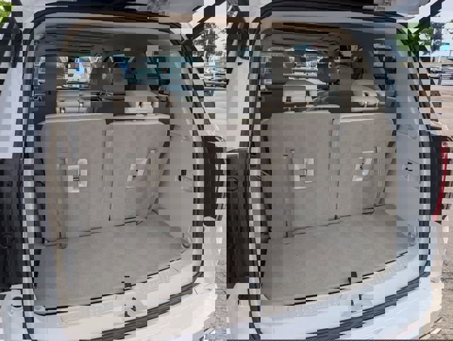 Certified 2023 GMC Acadia Denali w/ Denali Technology Package image 28