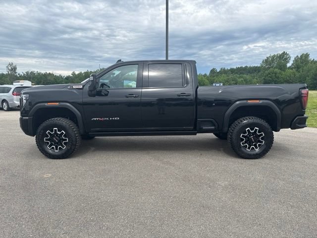 Used 2024 GMC Sierra 2500 AT4X AWD/4WD image 2