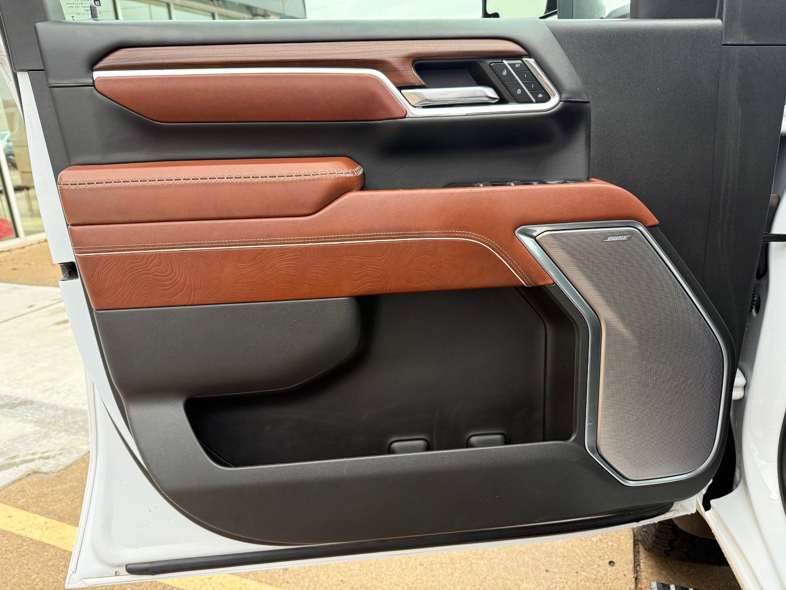 Certified 2024 GMC Sierra 2500 Denali Ultimate image 12