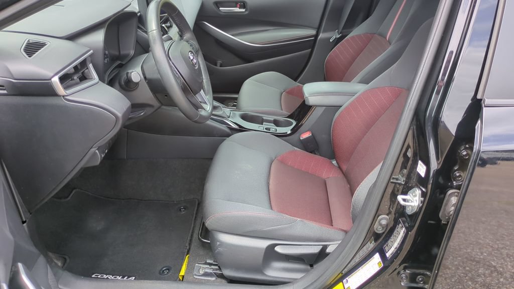 Used 2024 Toyota Corolla SE FWD image 11
