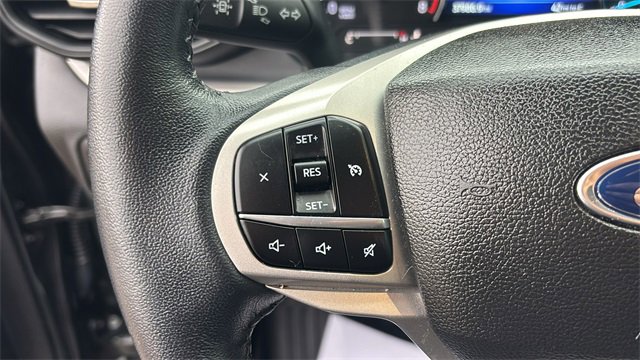 Used 2023 Ford Explorer XLT image 14