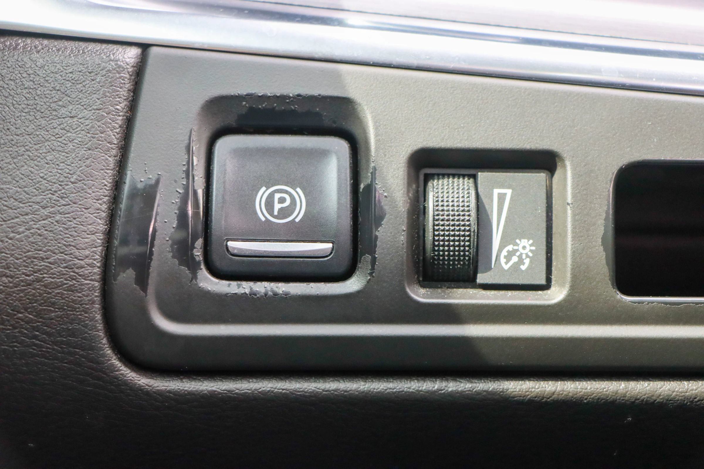 Used 2018 Cadillac XT5 Premium Luxury FWD image 31