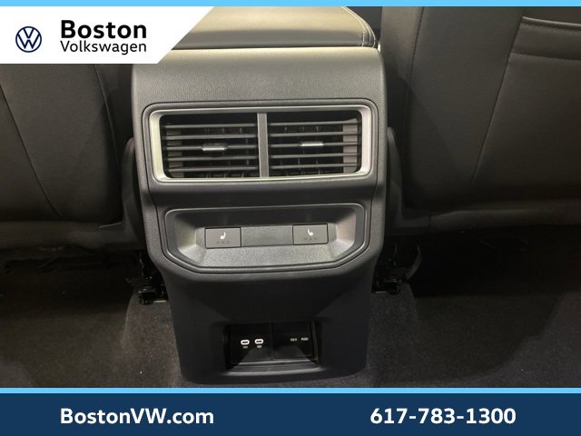 New 2025 Volkswagen Atlas Cross Sport SEL Premium R-Line image 21