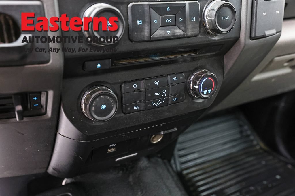 Used 2017 Ford F550 4x4 Crew Cab Super Duty image 21