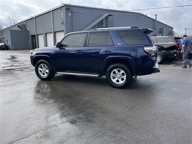 Used 2020 Toyota 4Runner SR5 image 6