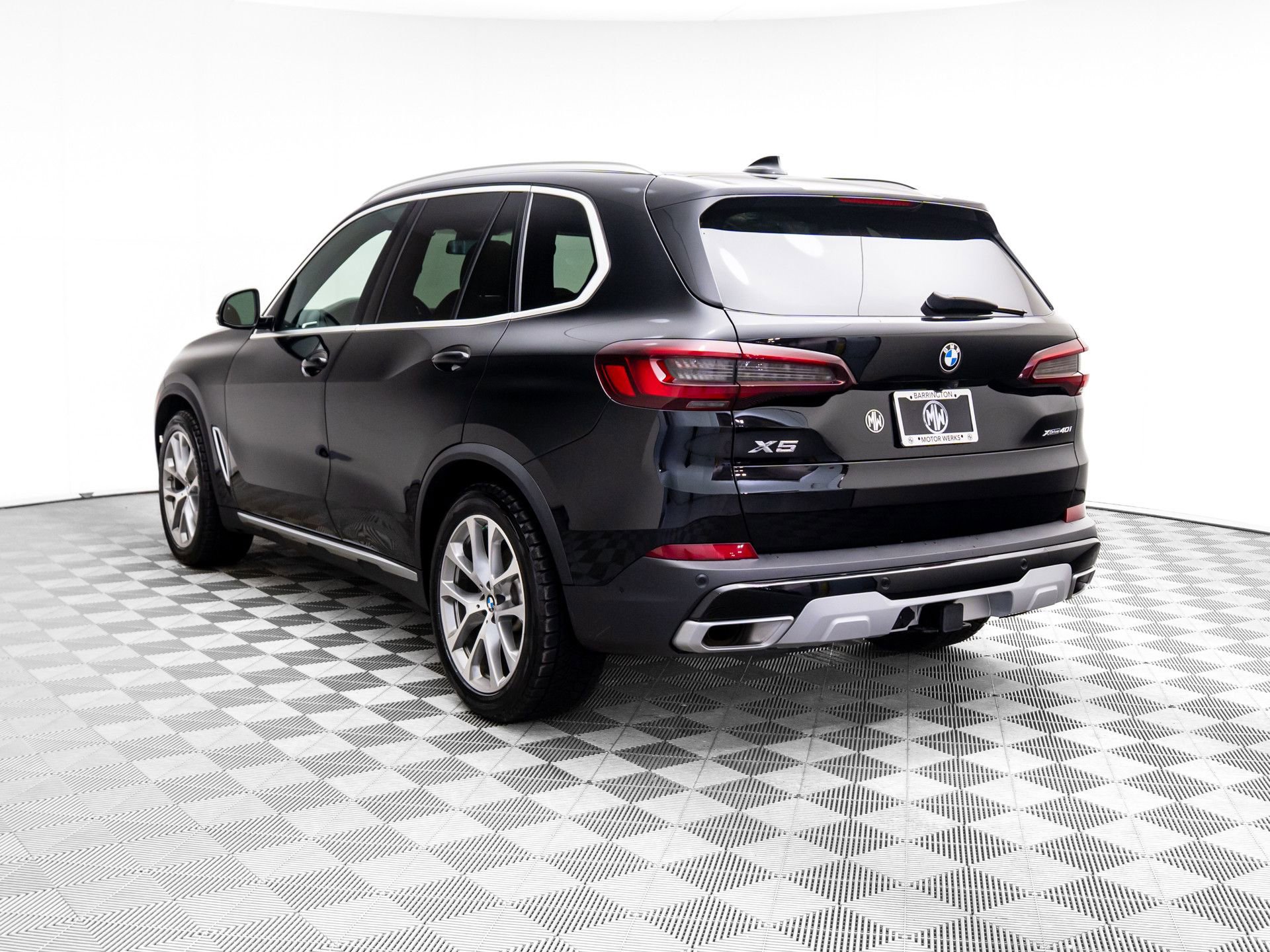 Used 2023 BMW X5 xDrive40i w/ Premium Package video 3