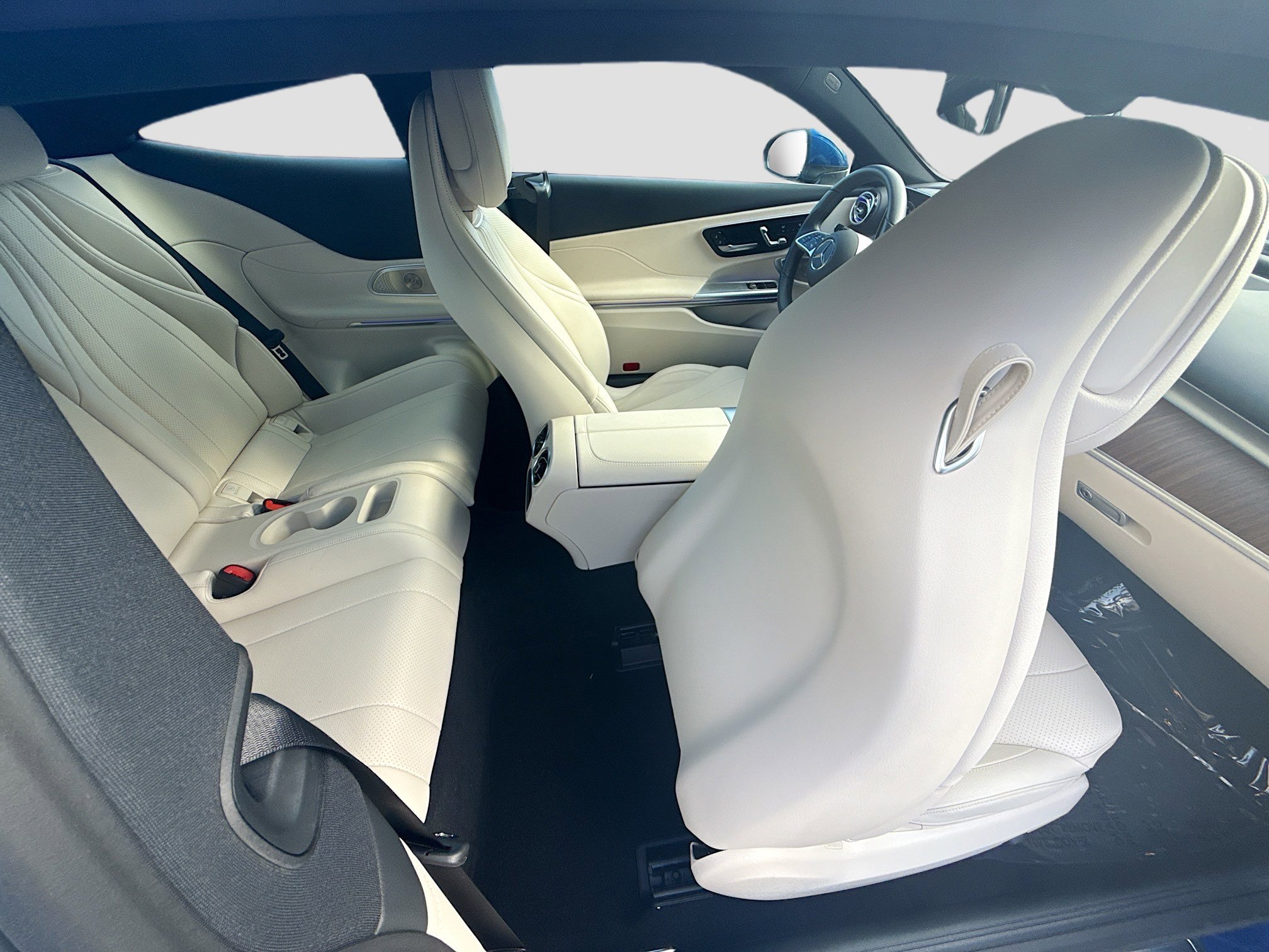 Used 2024 Mercedes-Benz CLE 300 4MATIC Coupe image 27