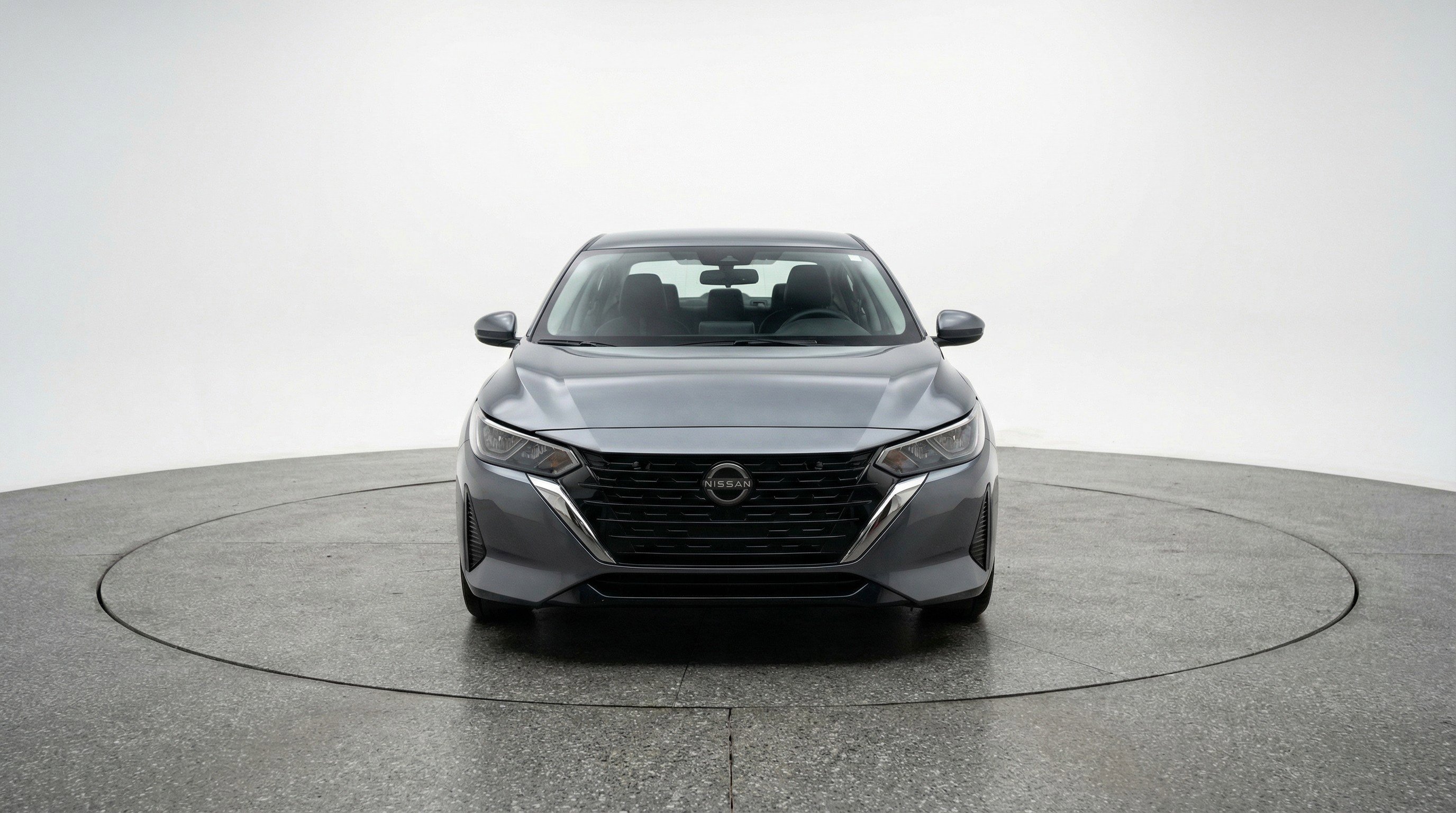 Used 2025 Nissan Sentra SV image 2