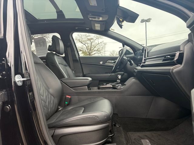 Used 2024 Kia Sportage X-Line w/ X-Line Premium Package image 5