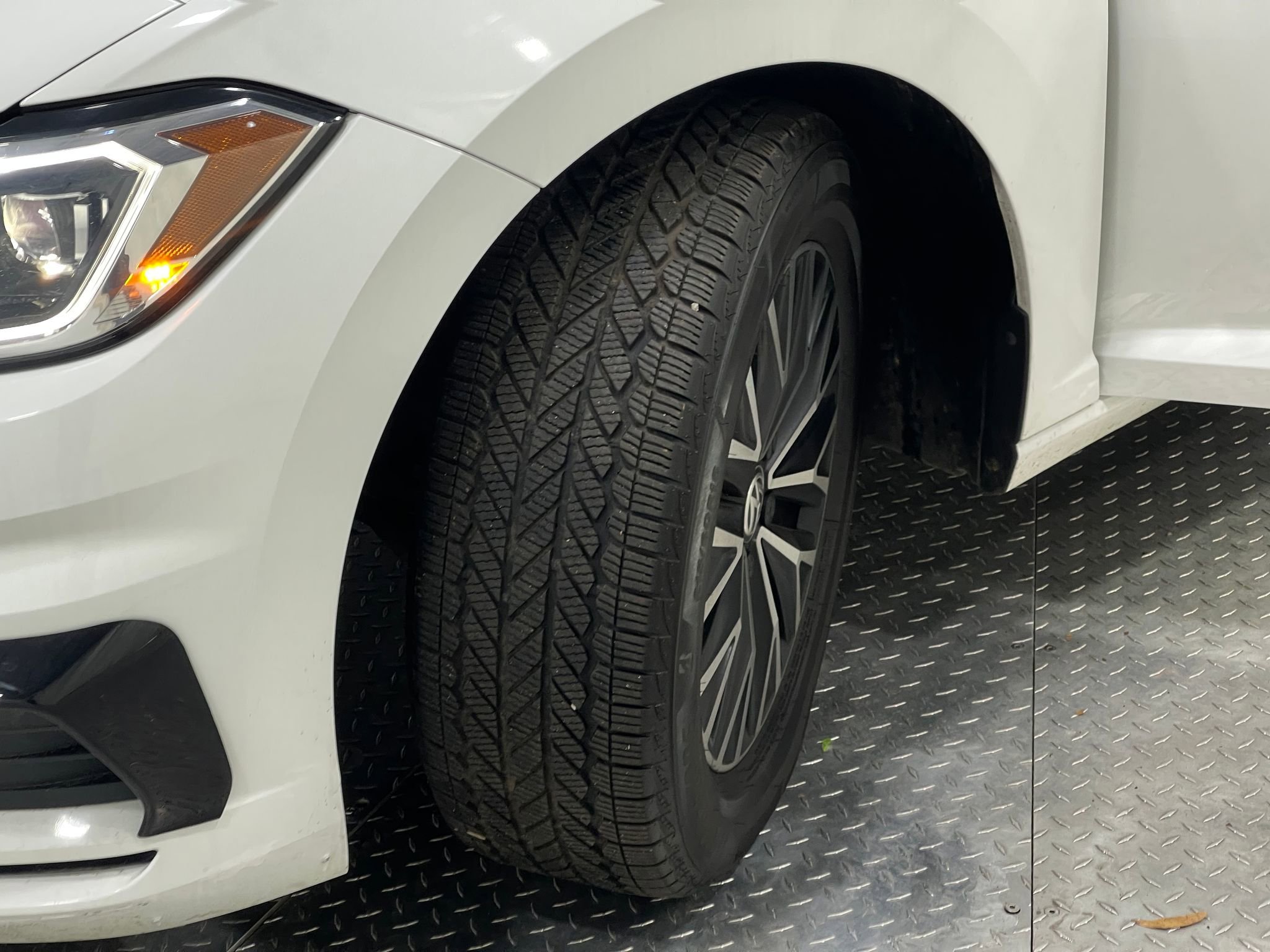 Used 2019 Volkswagen Jetta SEL FWD image 35