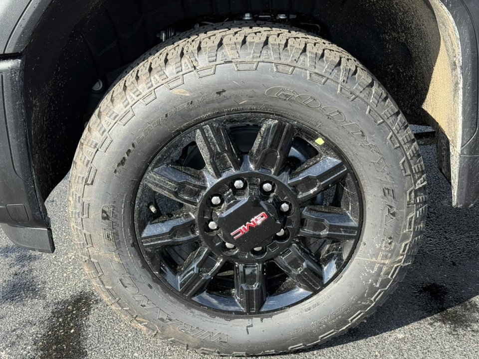 New 2026 GMC Sierra 2500 AT4 w/ AT4 Premium Plus Package image 11