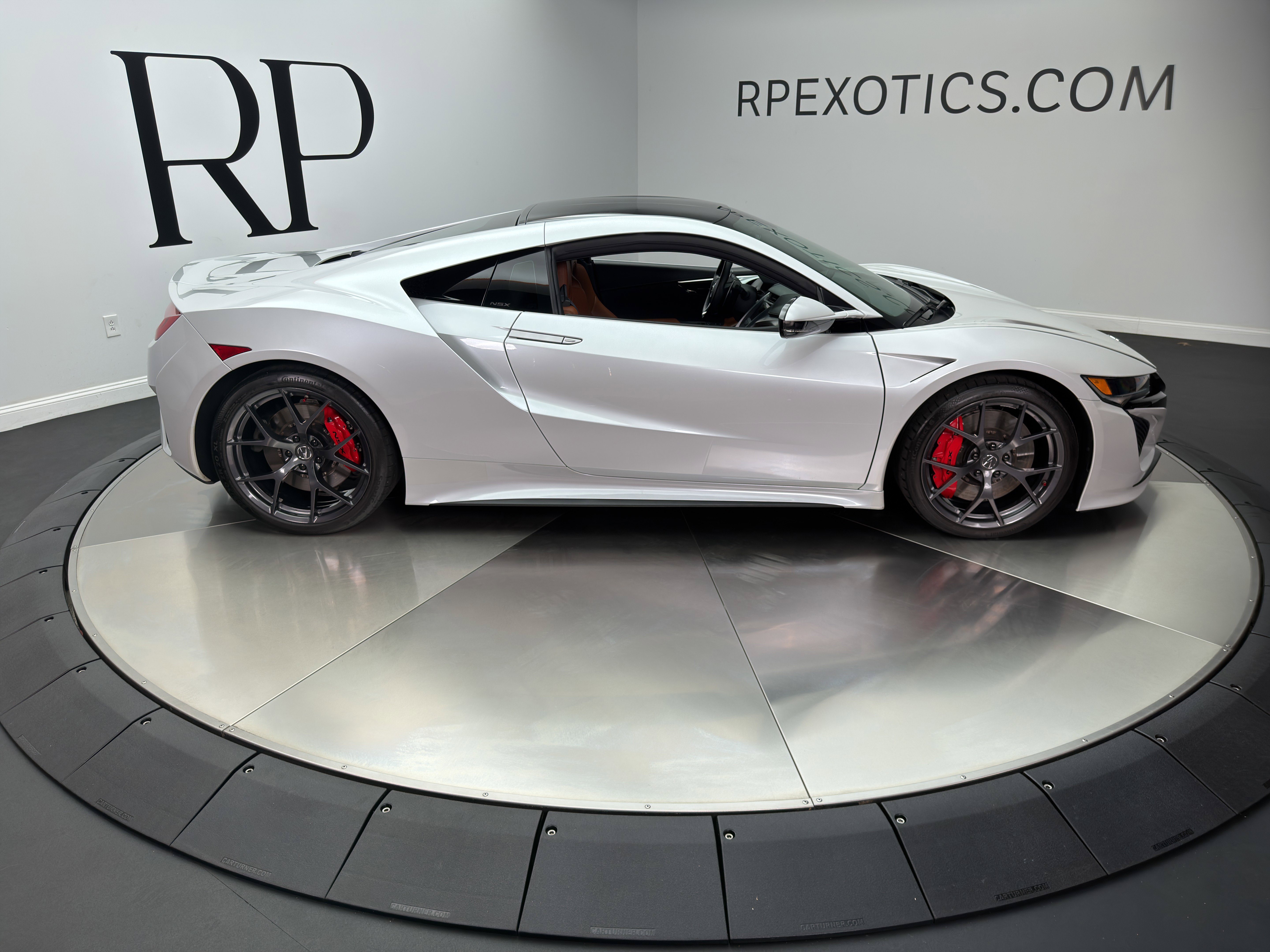 Used 2021 Acura NSX AWD/4WD image 9