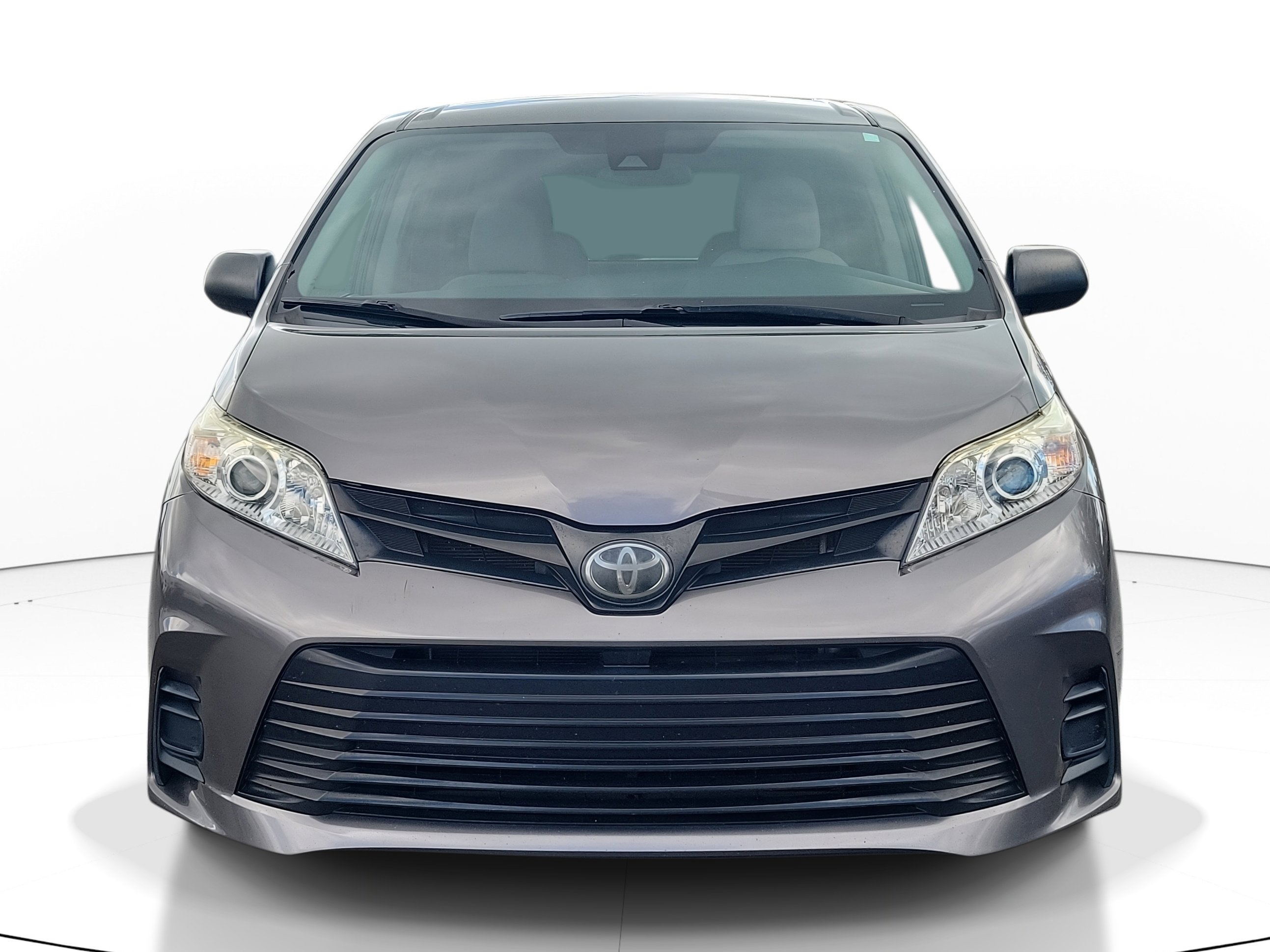 Certified 2020 Toyota Sienna L image 2