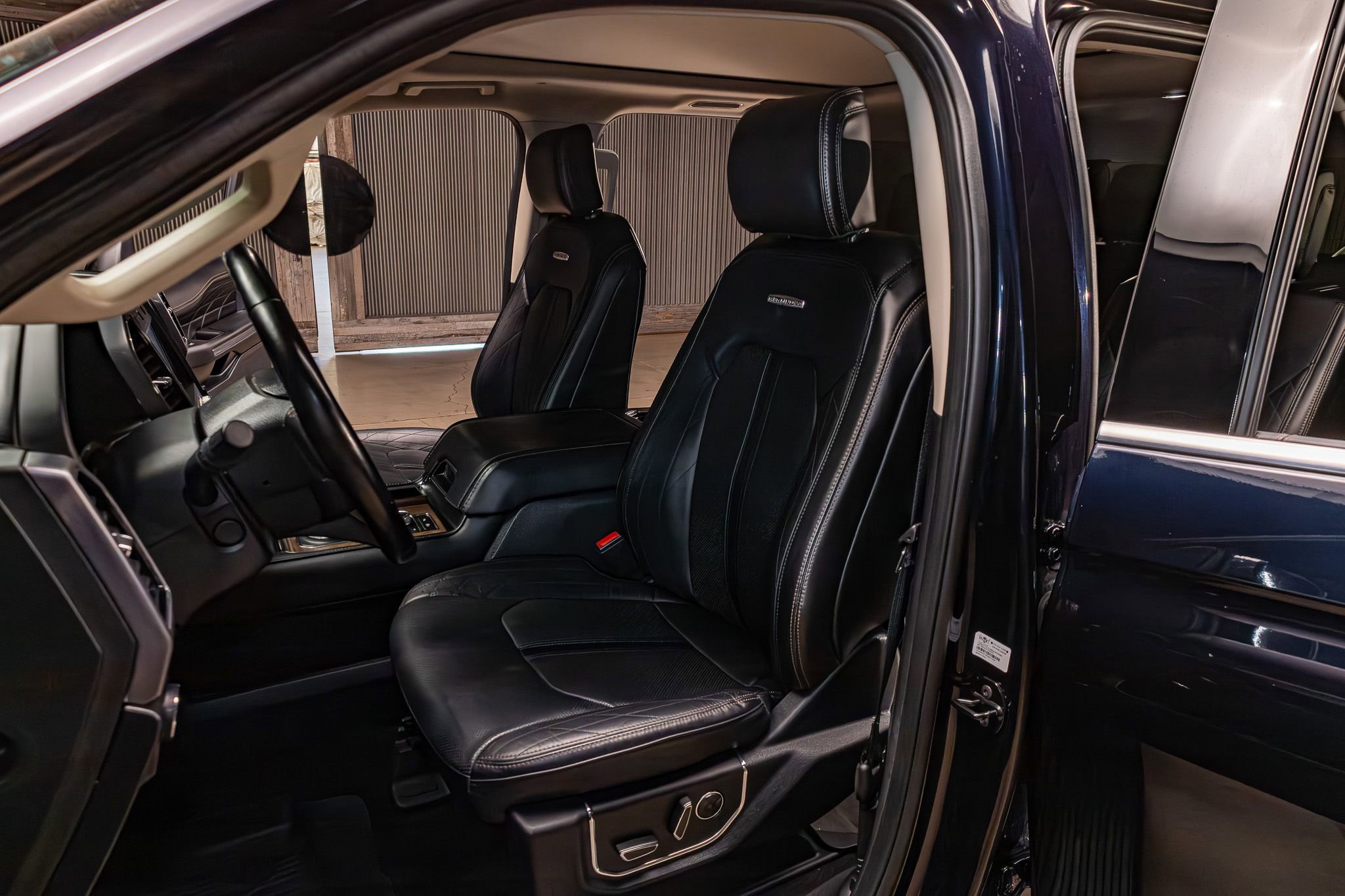 Used 2021 Ford Expedition Max Platinum image 19