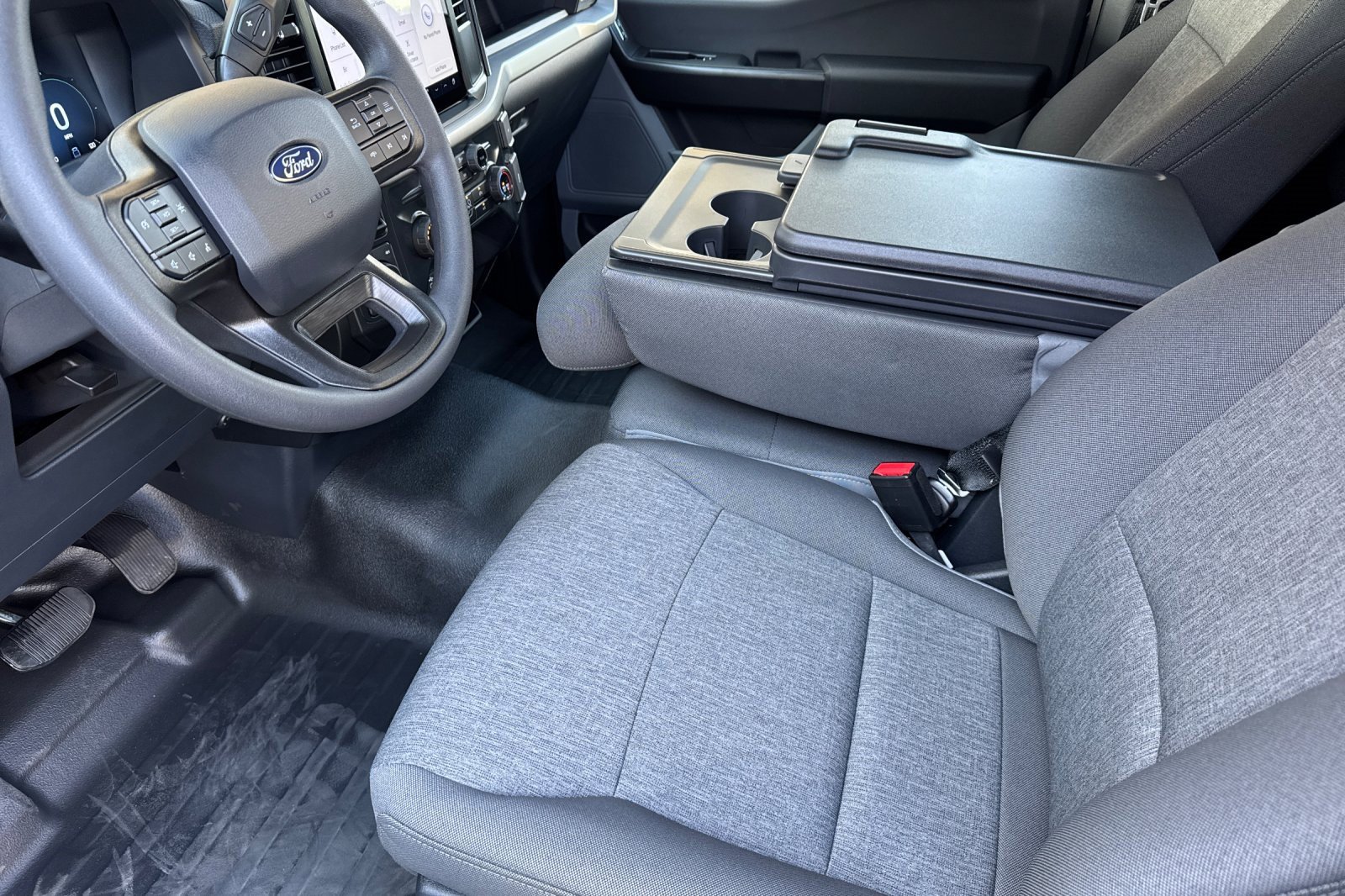 New 2025 Ford F150 XL w/ Equipment Group 103A High image 9