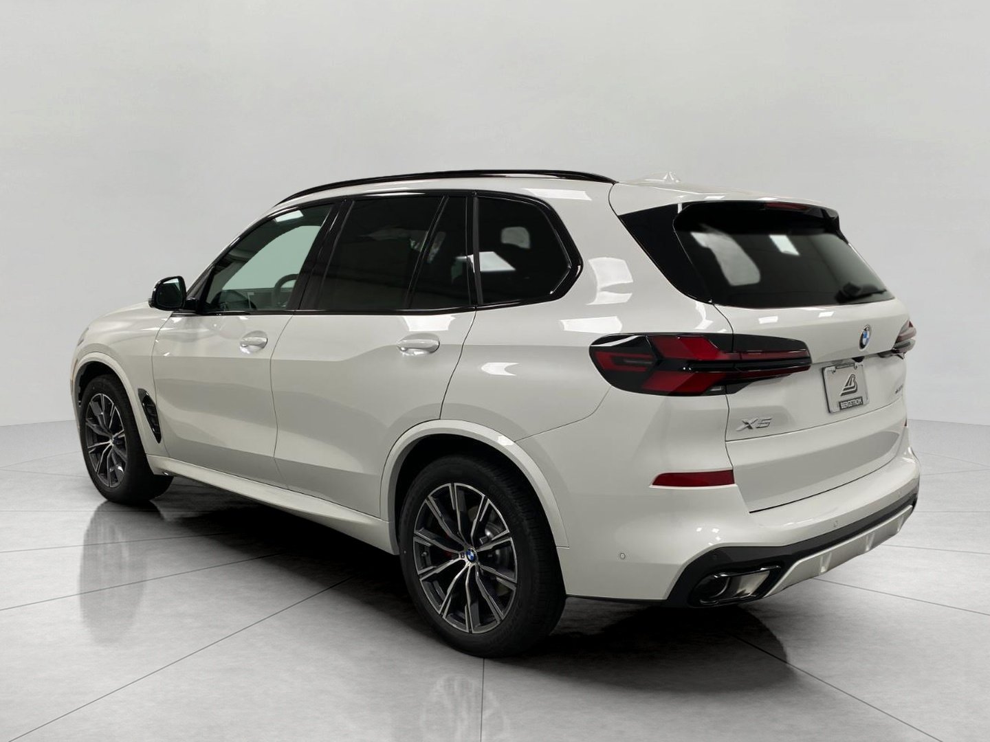 New 2026 BMW X5 xDrive40i w/ Executive Package AWD/4WD image 9