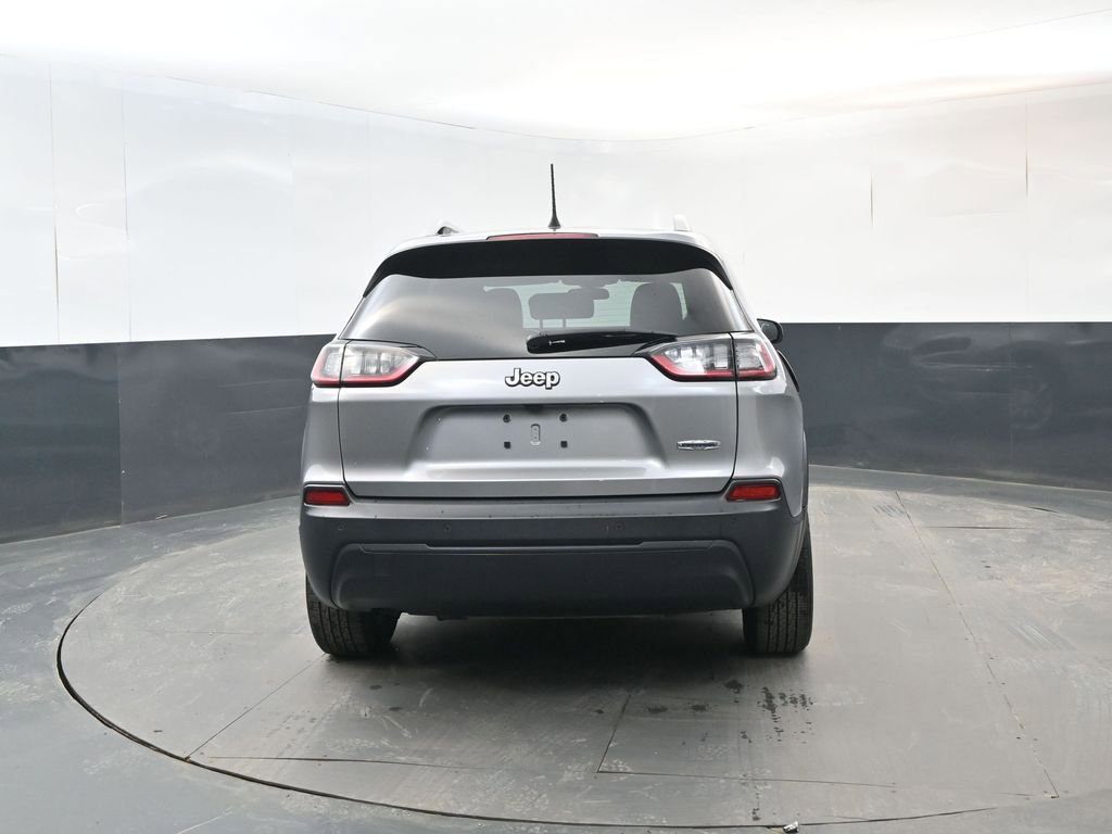 Used 2019 Jeep Cherokee Latitude Plus image 4