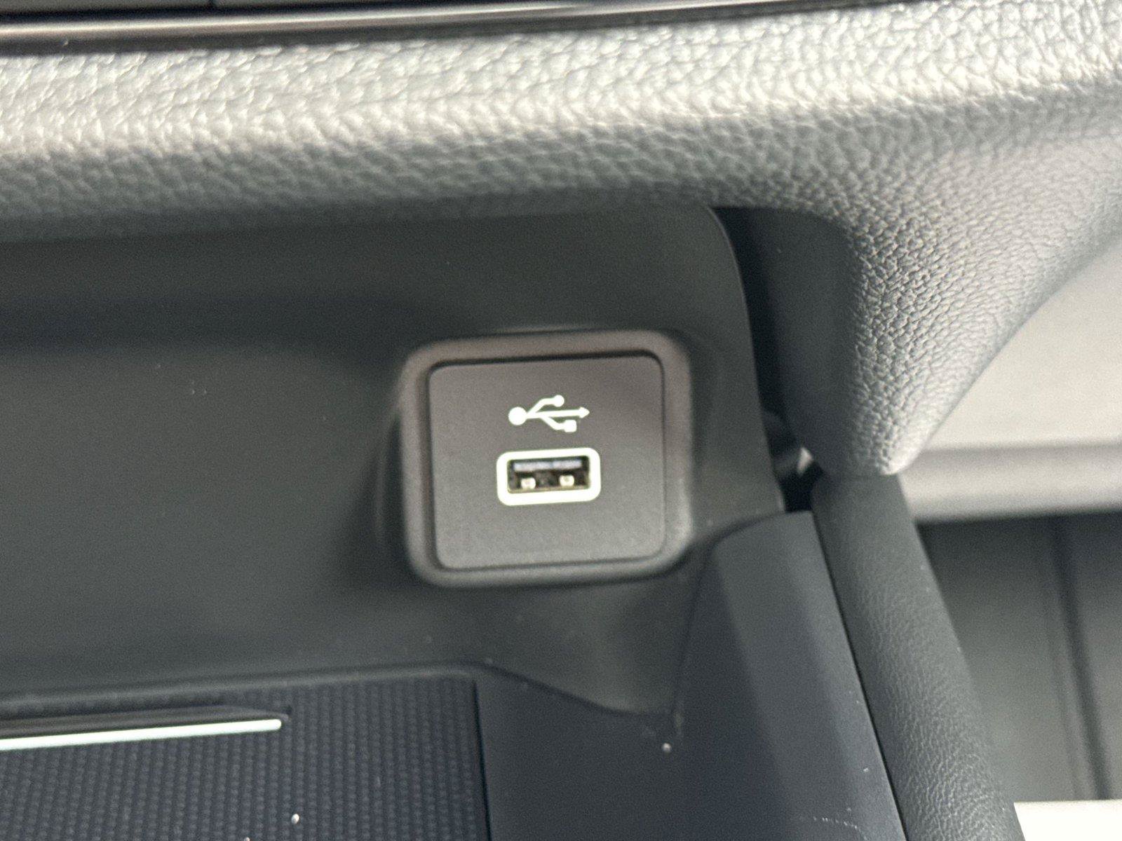 Certified 2025 Honda HR-V EX-L image 33