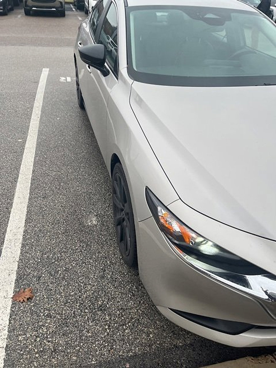 Used 2024 MAZDA MAZDA3 s image 4