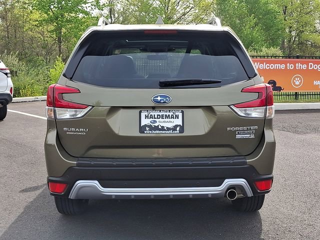 Certified 2023 Subaru Forester Touring AWD/4WD image 6