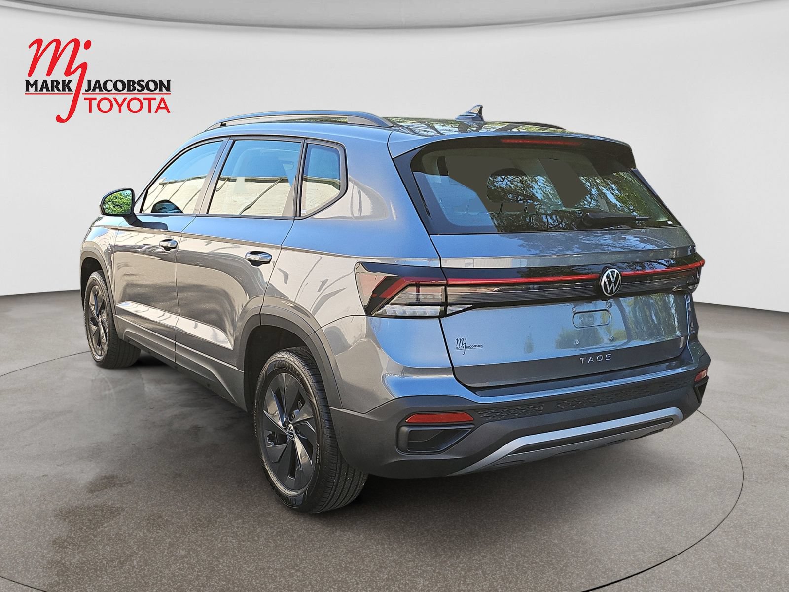 Used 2025 Volkswagen Taos S FWD image 12