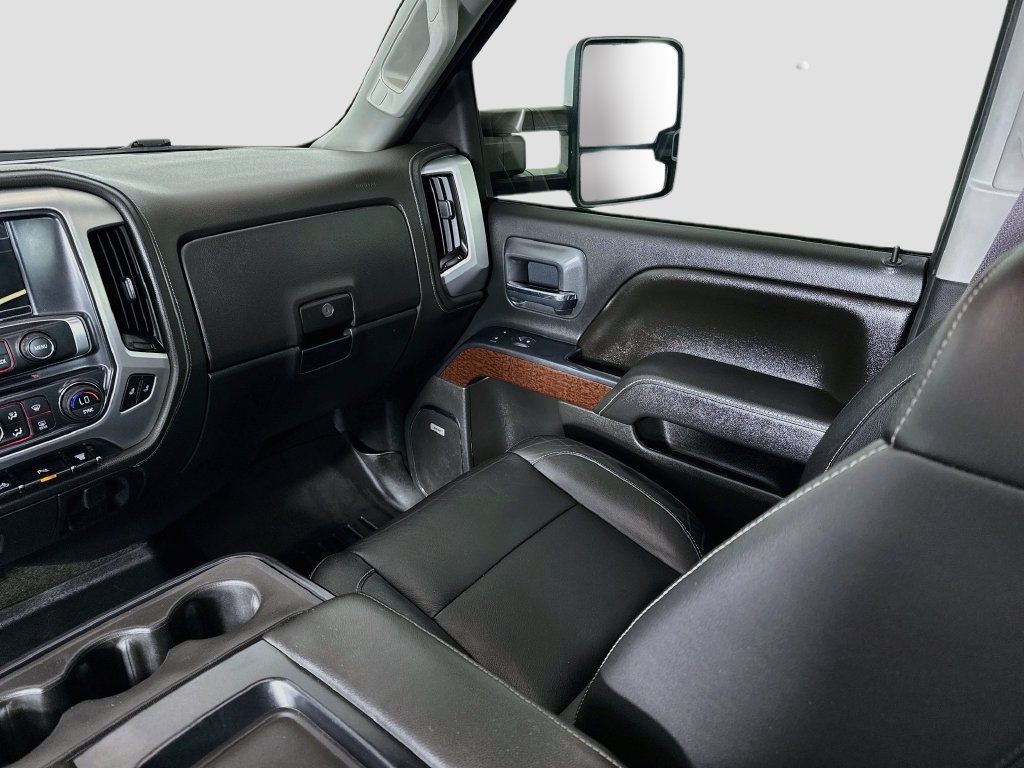 Used 2016 GMC Sierra 3500 SLT w/ Duramax Plus Package AWD/4WD image 25