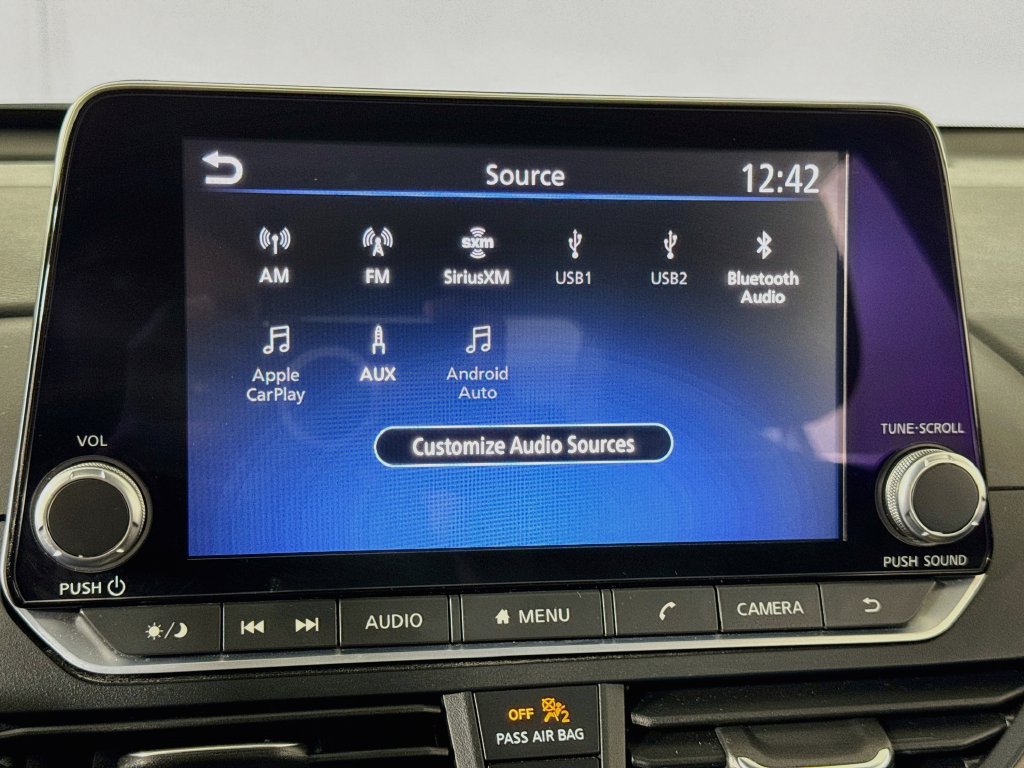 Used 2025 Nissan Altima 2.5 SV FWD image 33