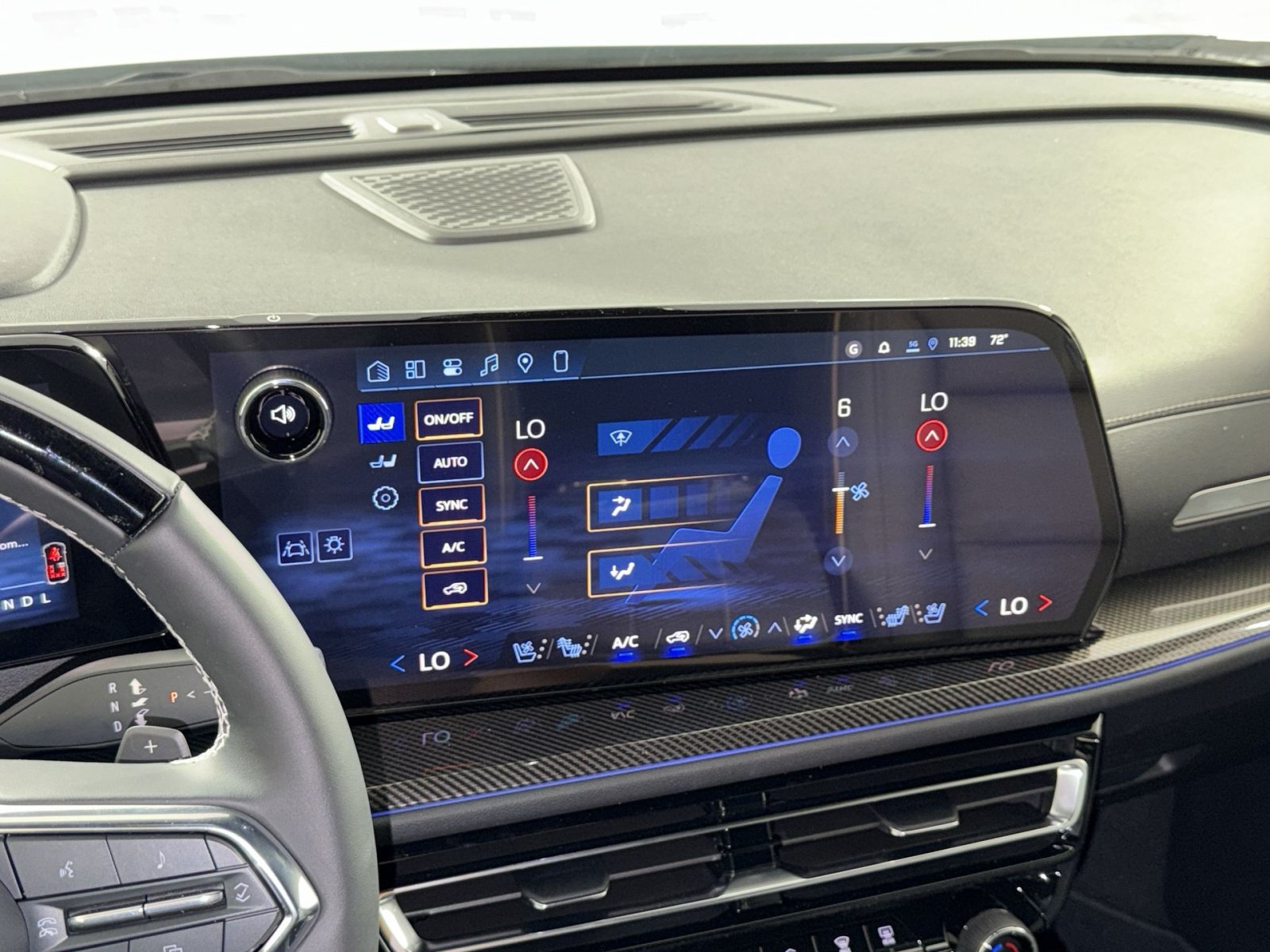New 2026 Chevrolet Traverse High Country FWD image 21