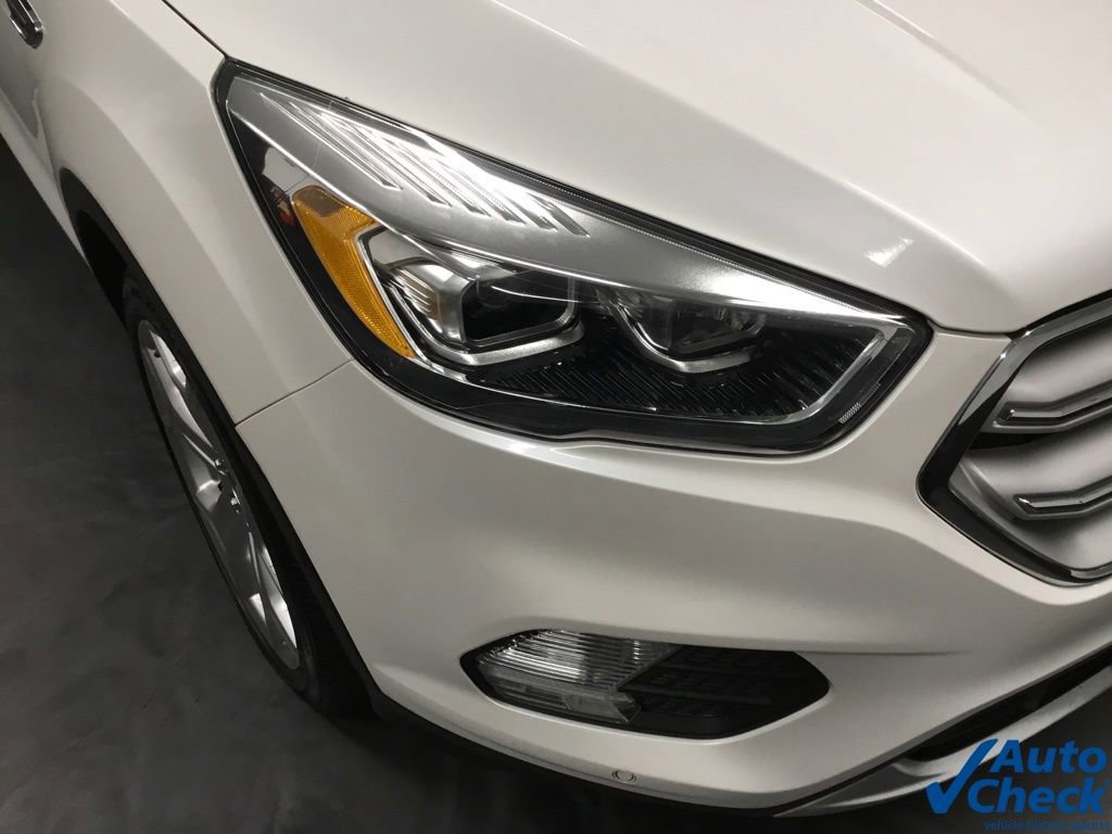 Used 2019 Ford Escape Titanium image 18