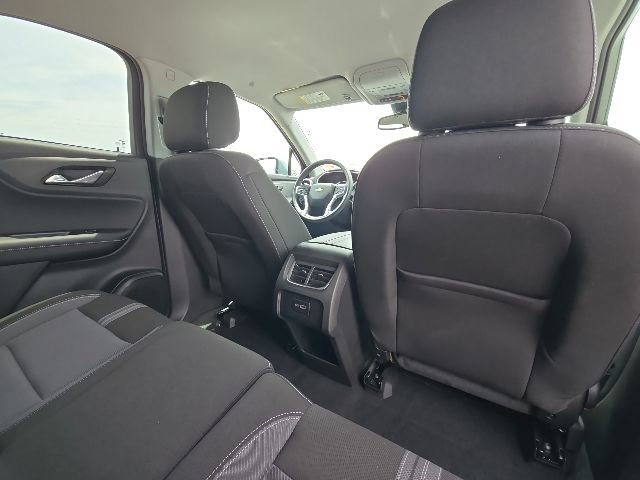 Used 2025 Chevrolet Blazer LT w/ Convenience Package FWD image 16