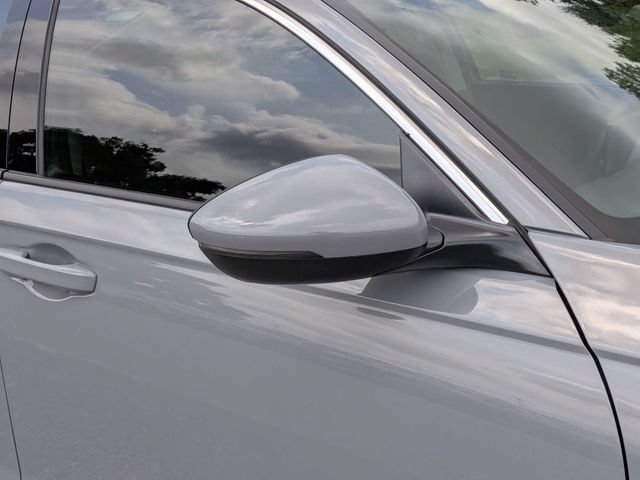 Used 2025 Honda Accord EX-L image 8