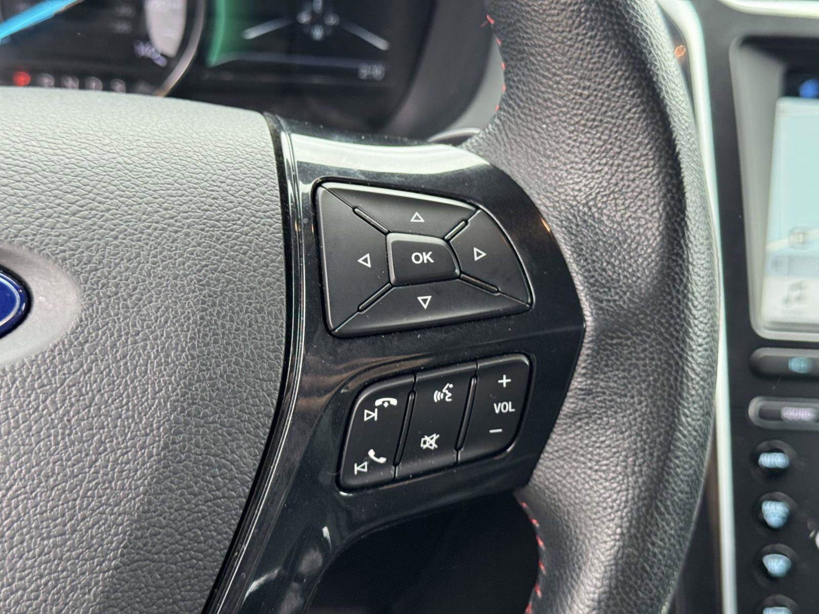 Used 2018 Ford Explorer Sport w/ Equipment Group 401A image 20