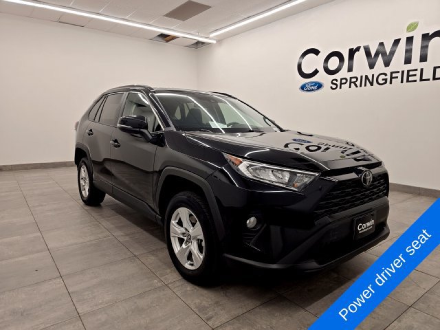 Used 2021 Toyota RAV4 XLE w/ XLE Grade Weather Package AWD/4WD image 6