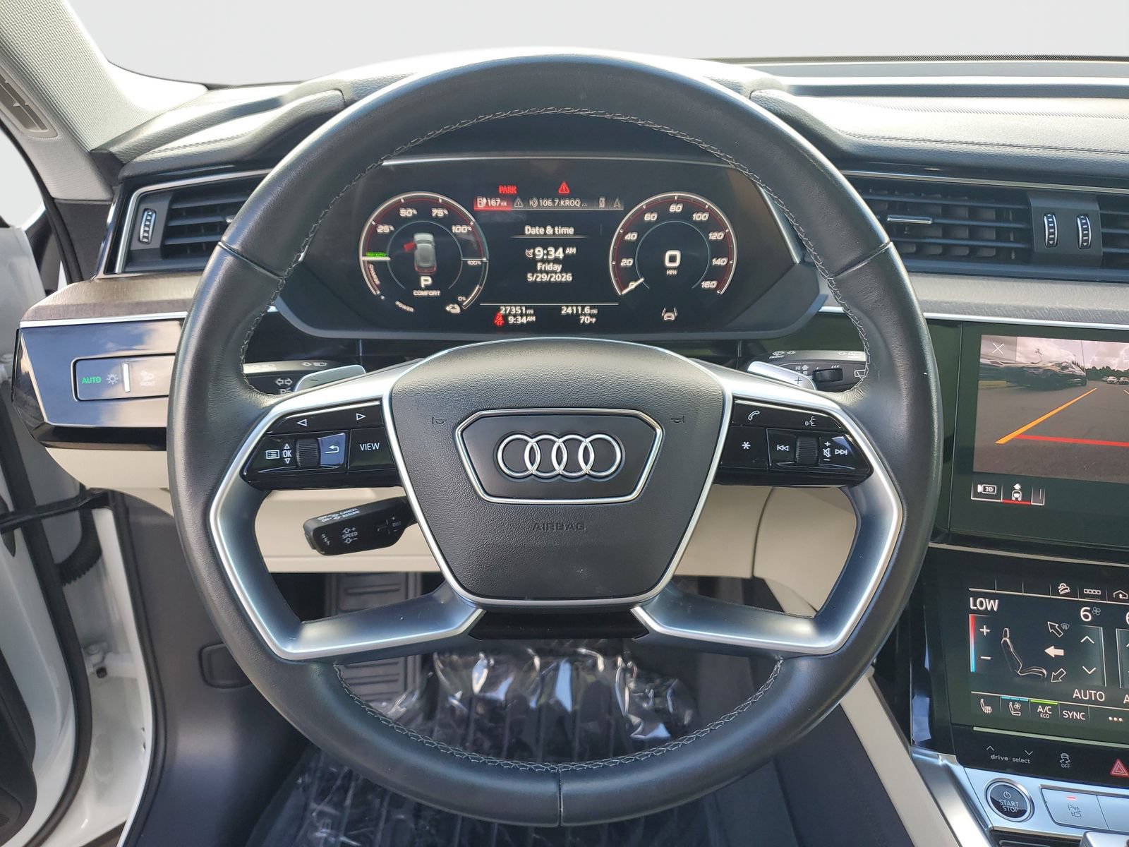 Used 2024 Audi Q8 e-tron Premium Plus w/ Premium Plus Package AWD/4WD image 29