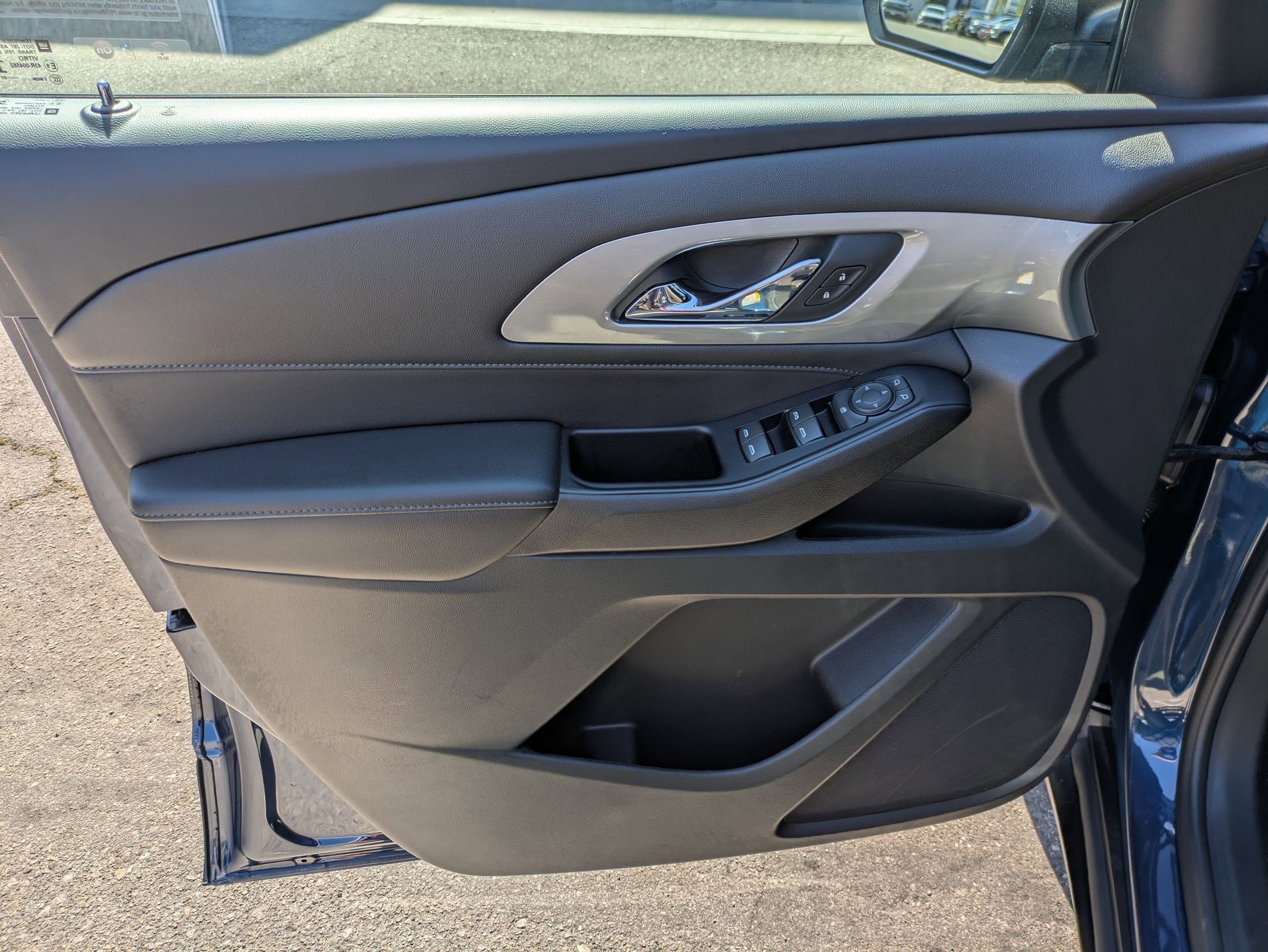 Certified 2023 Chevrolet Traverse LT image 10