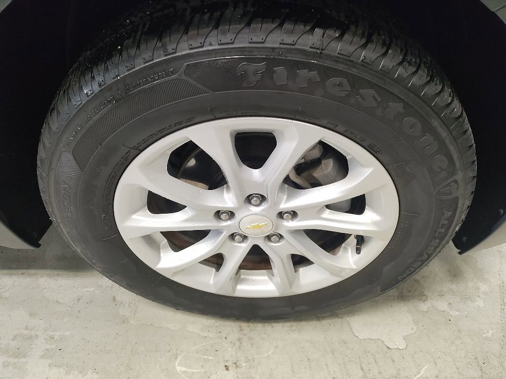 Used 2018 Chevrolet Equinox LS FWD image 4