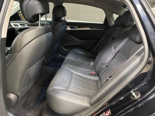 Used 2020 Genesis G80 3.8 image 32