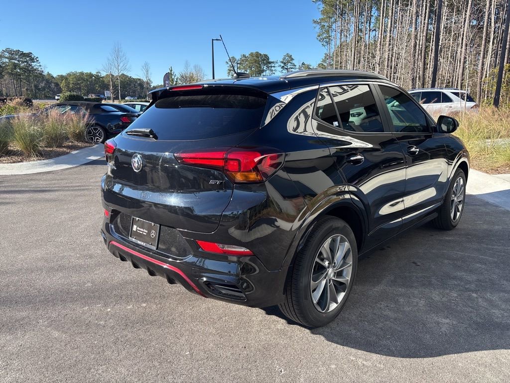 Used 2023 Buick Encore GX Select w/ Sport Touring Package image 9