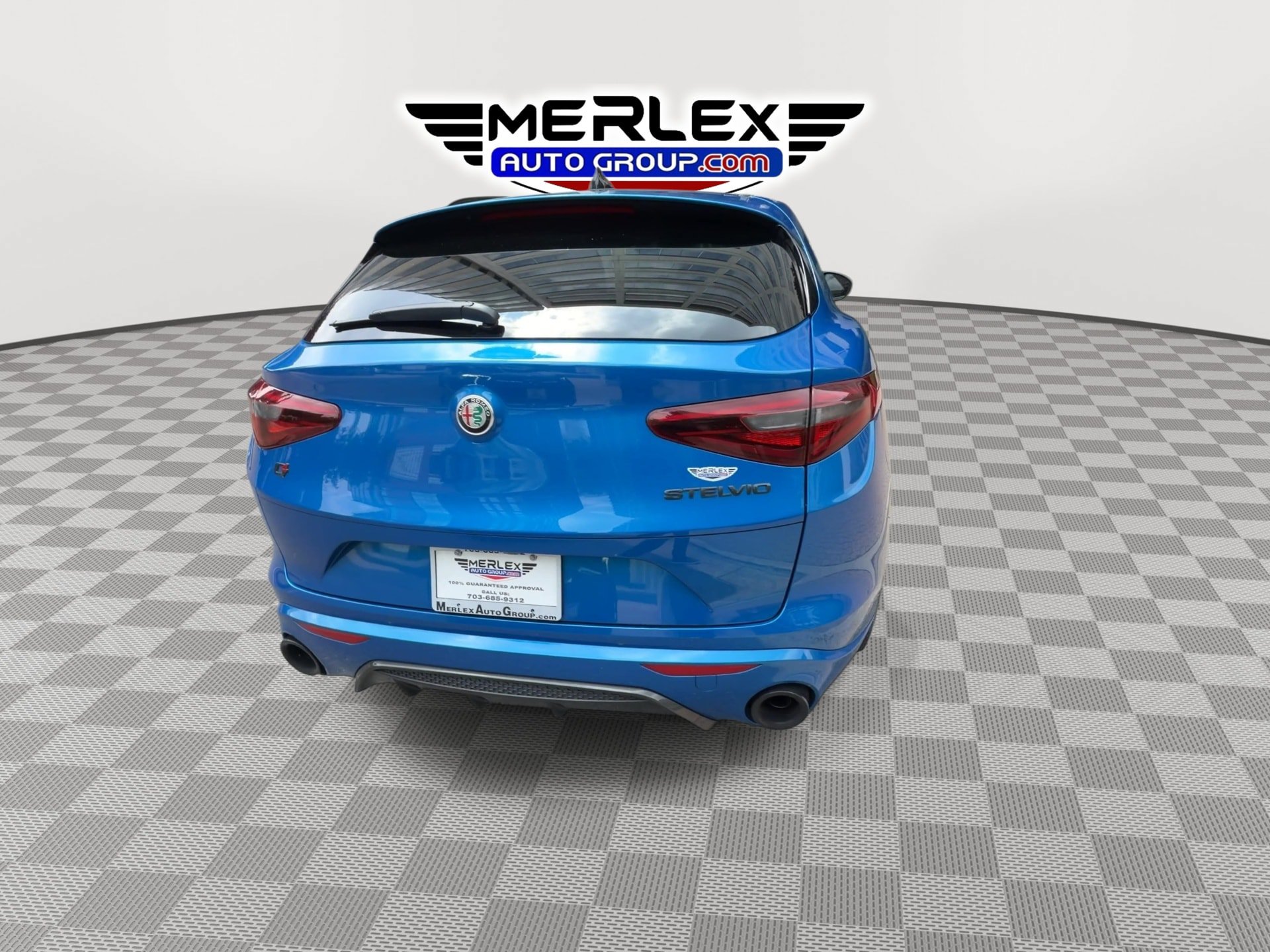 Used 2023 Alfa Romeo Stelvio Estrema AWD/4WD image 7
