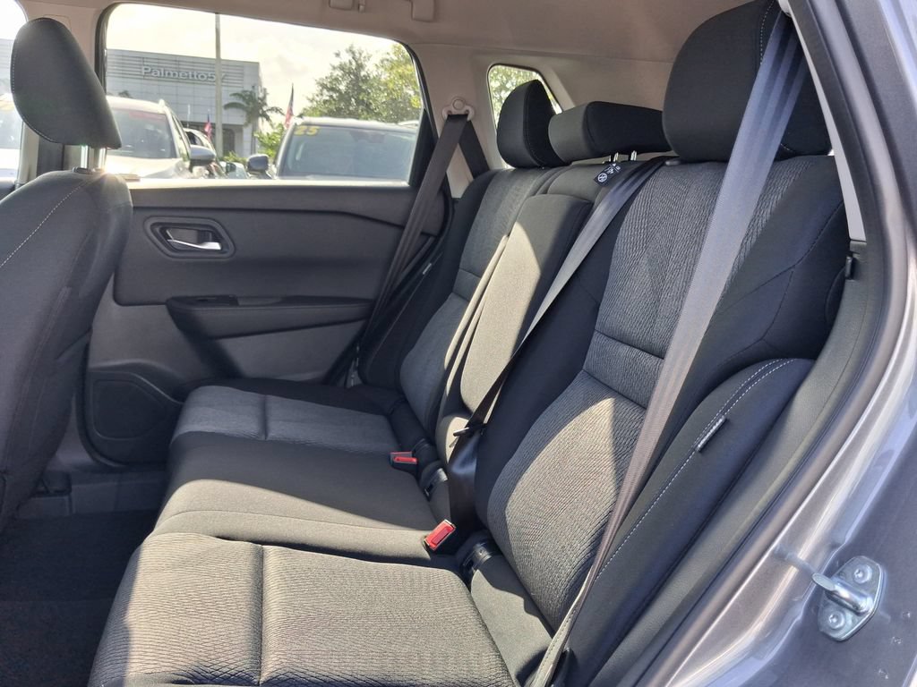 Used 2026 Nissan Rogue SV FWD image 7
