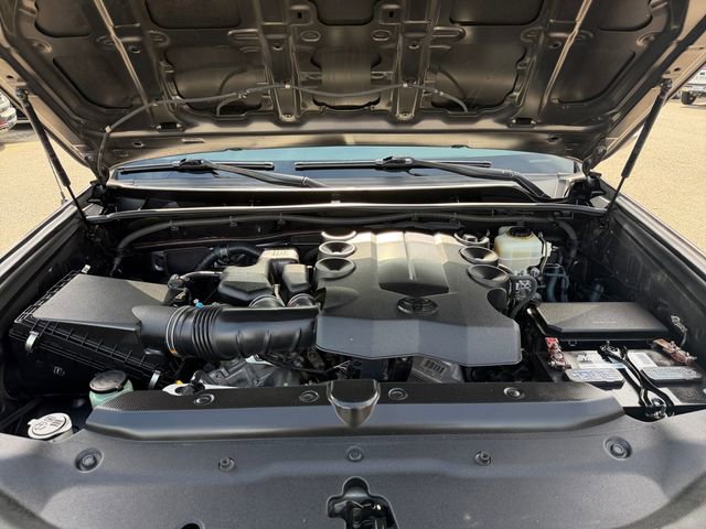 Used 2011 Toyota 4Runner SR5 AWD/4WD image 40