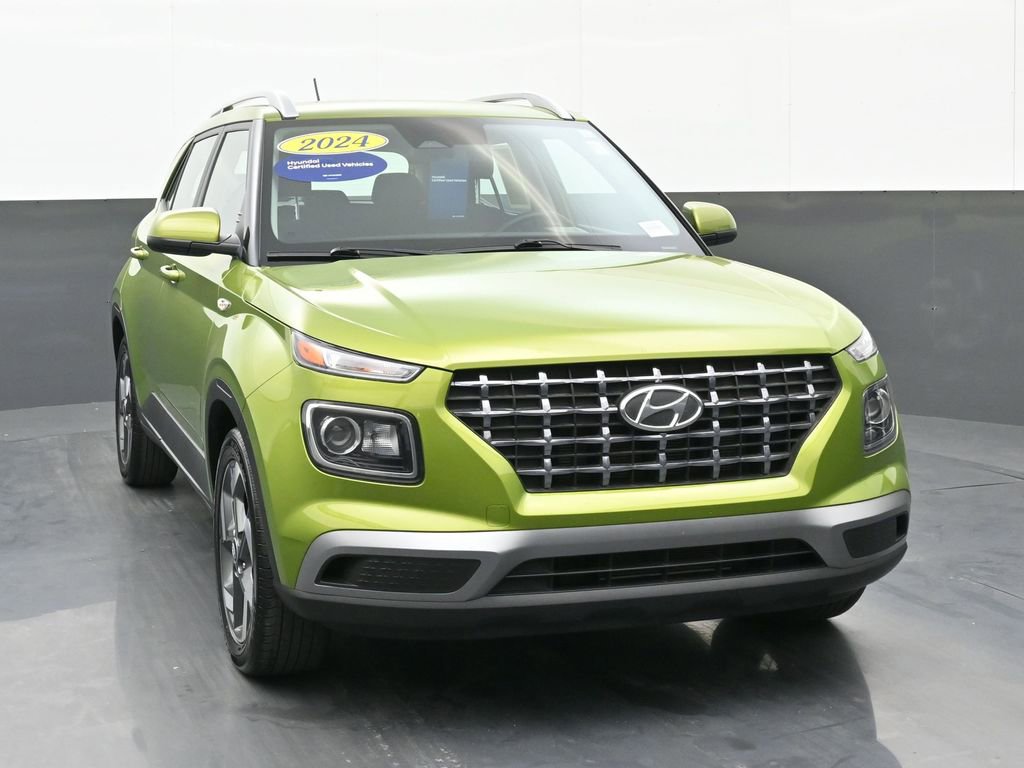 Certified 2024 Hyundai Venue SEL image 9