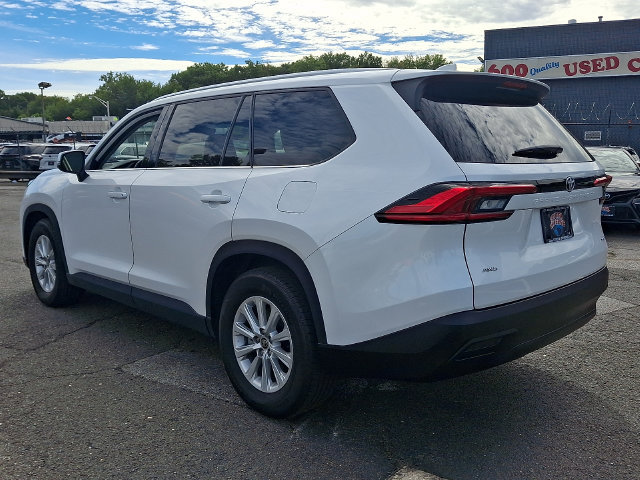 Certified 2024 Toyota Grand Highlander AWD image 3