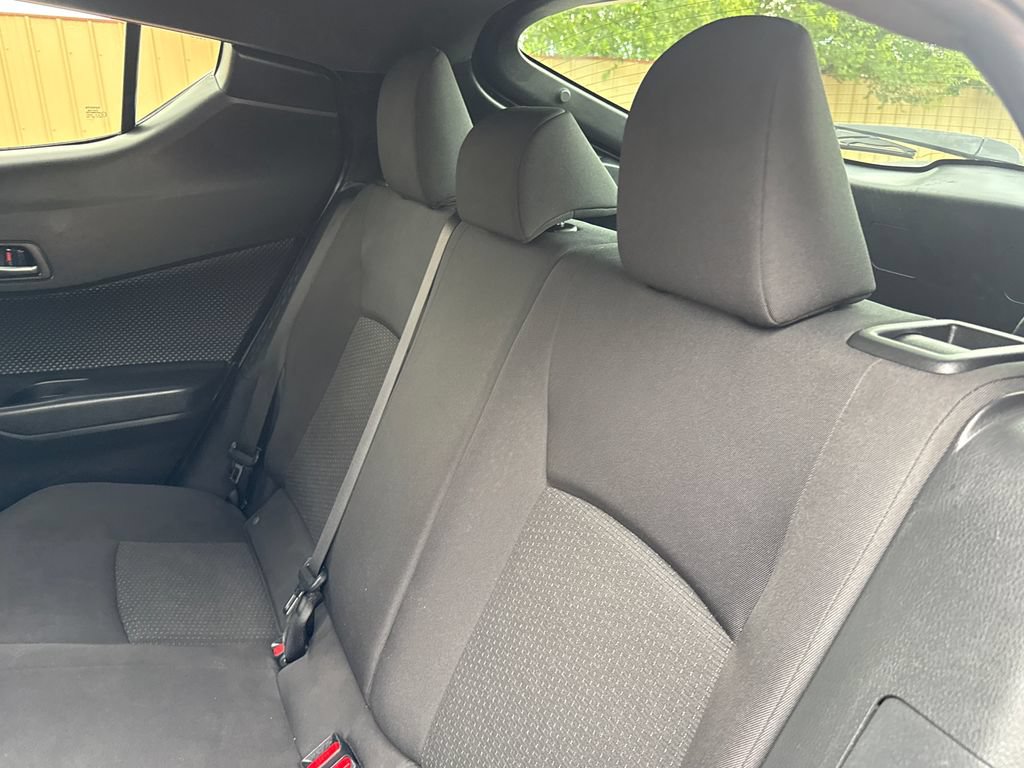 Used 2018 Toyota C-HR XLE FWD image 21