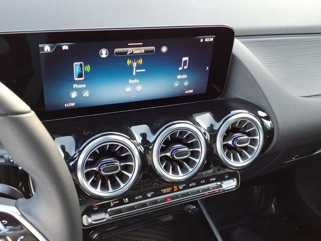 Used 2026 Mercedes-Benz GLA 250 image 5