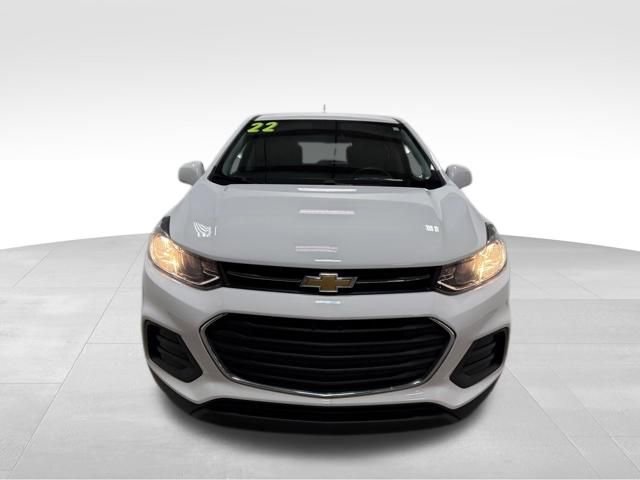 Used 2022 Chevrolet Trax LS w/ Tint and Cruise Package image 3